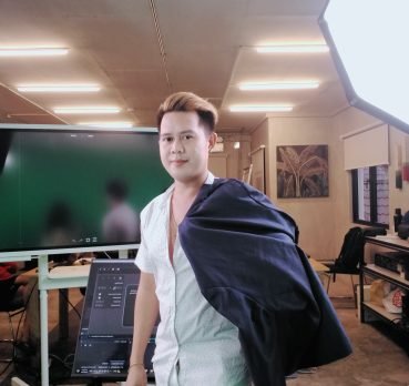 Ernie Vie Palacios, 34 years old, Santa Rosa, Philippines