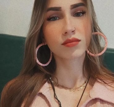 Ana, 32 years old, Lyon, France