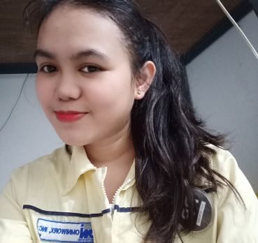 Almira Dela Rosa, 27 years old, Daet, Philippines