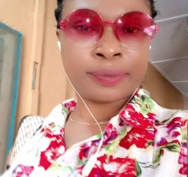 official panaché, 42 years old, Ibadan, Nigeria