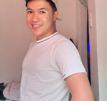 Ynoh Ditona, 31 years old, Botolan, Philippines