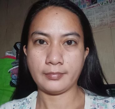 Joy Baraca, 35 years old, Cebu City, Philippines