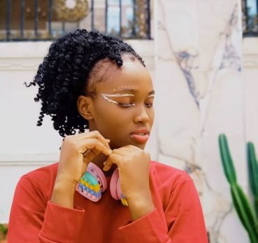 Nora, 20 years old, Lagos, Nigeria