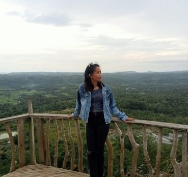 Rowena Mesiona, 34 years old, Tagbilaran City, Philippines