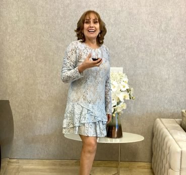 Linda, 75 years old, Caracas, Venezuela