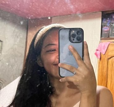 Alyssa Gwen Nicanor, 19 years old, Roxas, Philippines